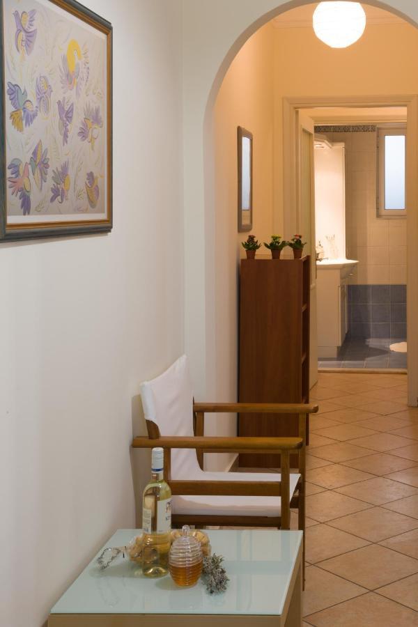 Straight To The Lake View Apartments Agios Nikolaos  Exterior photo