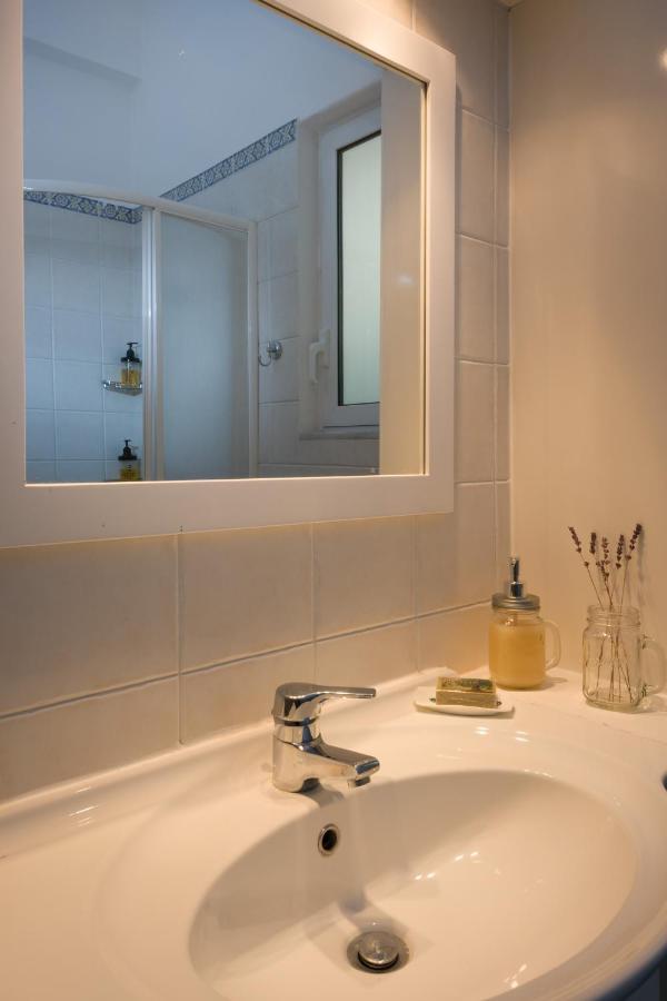 Straight To The Lake View Apartments Agios Nikolaos  Exterior photo